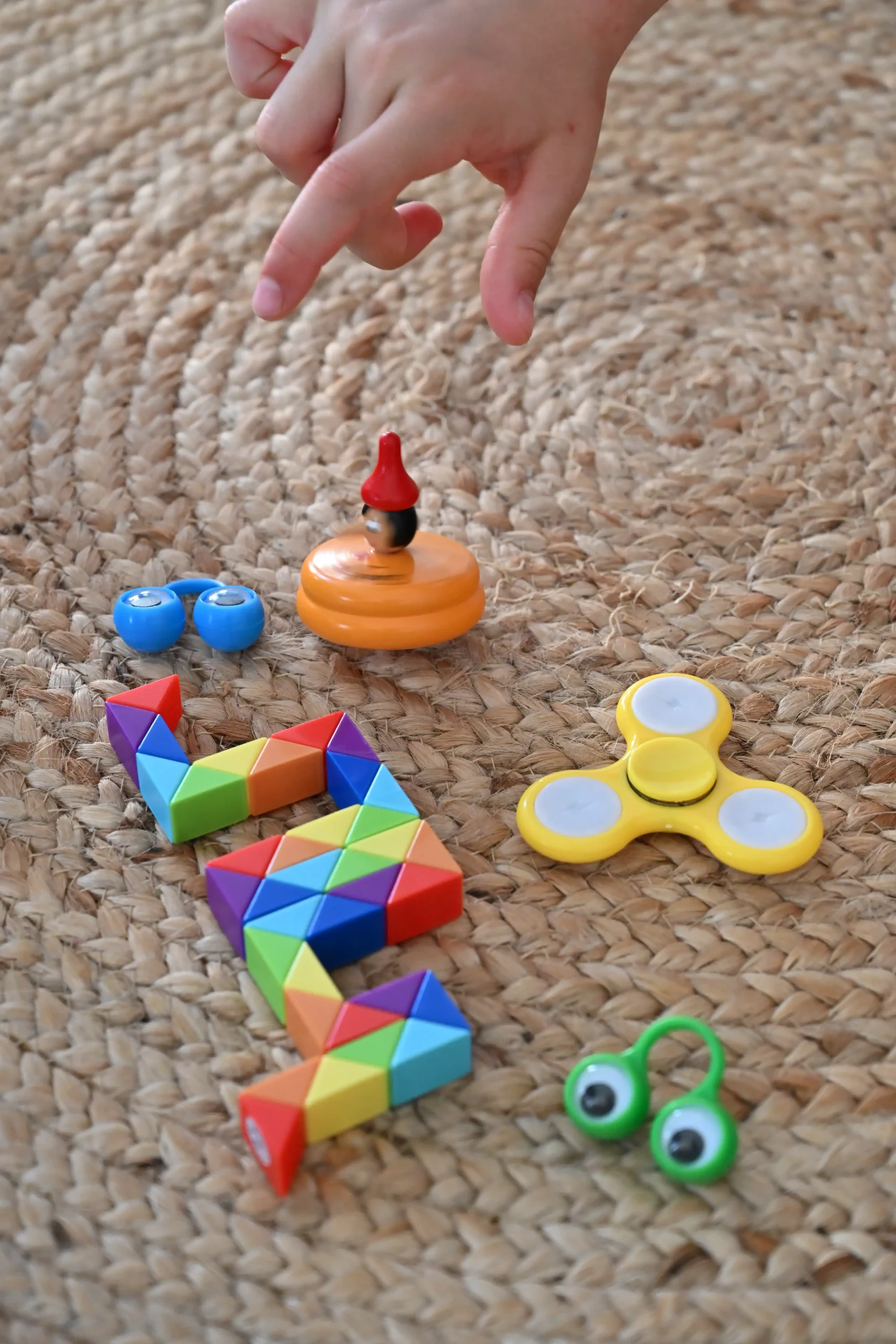 Outils de graphothérapie pour enfant — jeux de motricité et coordination utilisés en séance à Manthelan (37)